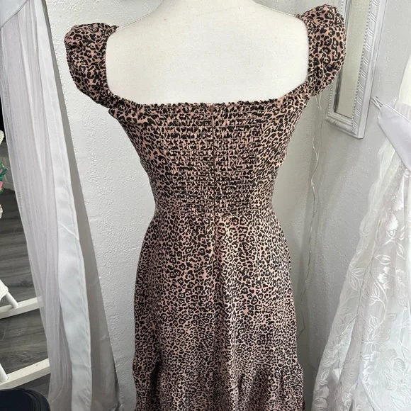 Reformation Toulouse Linen Off Shoulder Leopard Print Midi Dress size 4 - Picture 9 of 10